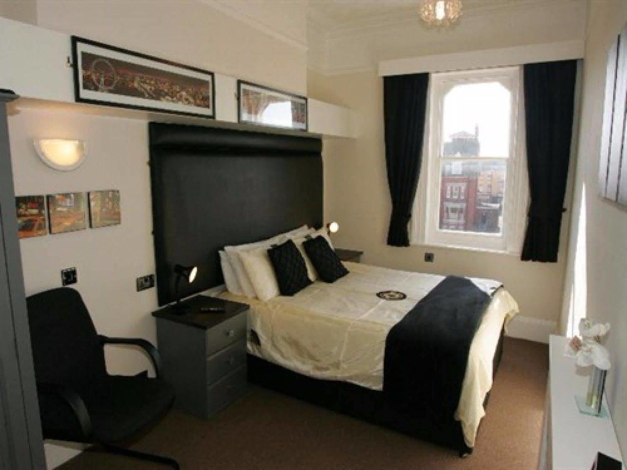 3 Norfolk Square Hotell Great Yarmouth Exteriör bild