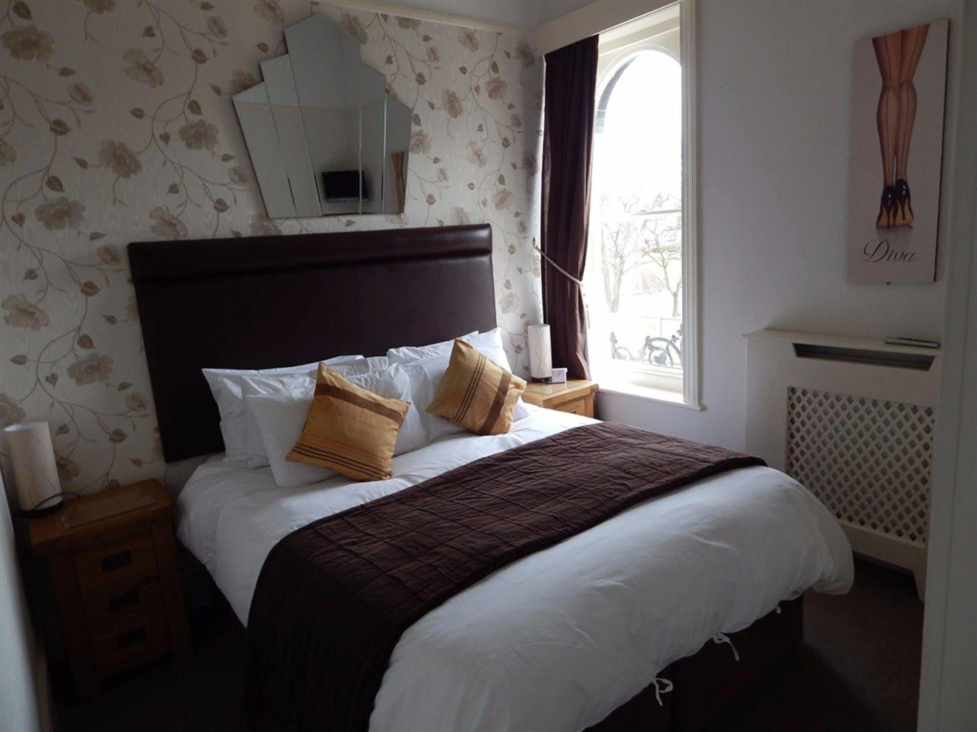 3 Norfolk Square Hotell Great Yarmouth Exteriör bild