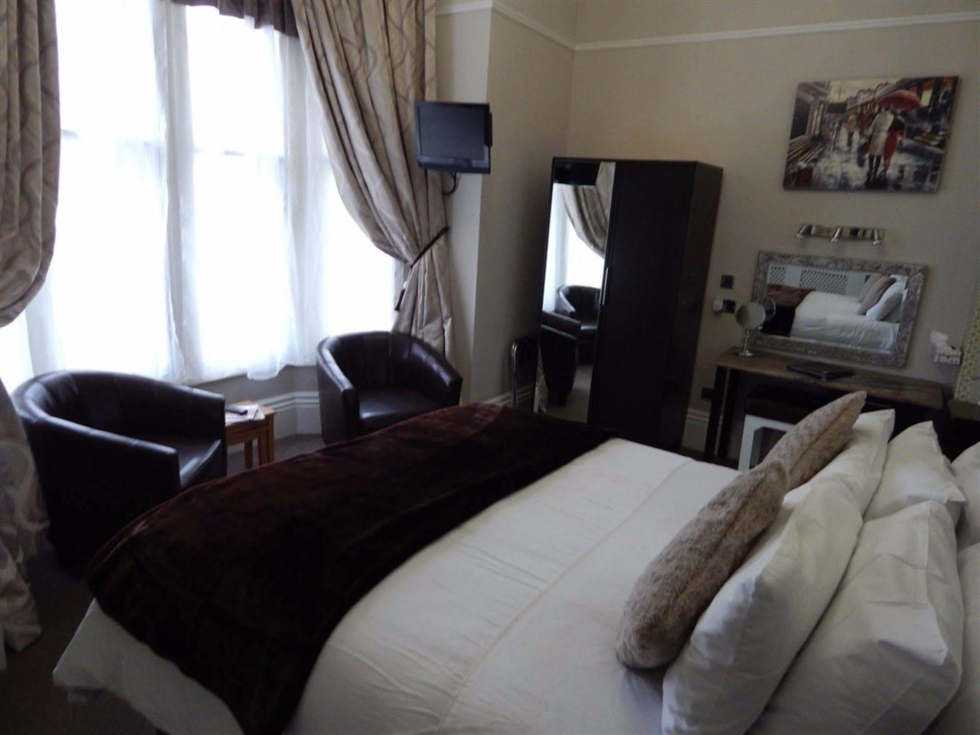 3 Norfolk Square Hotell Great Yarmouth Exteriör bild
