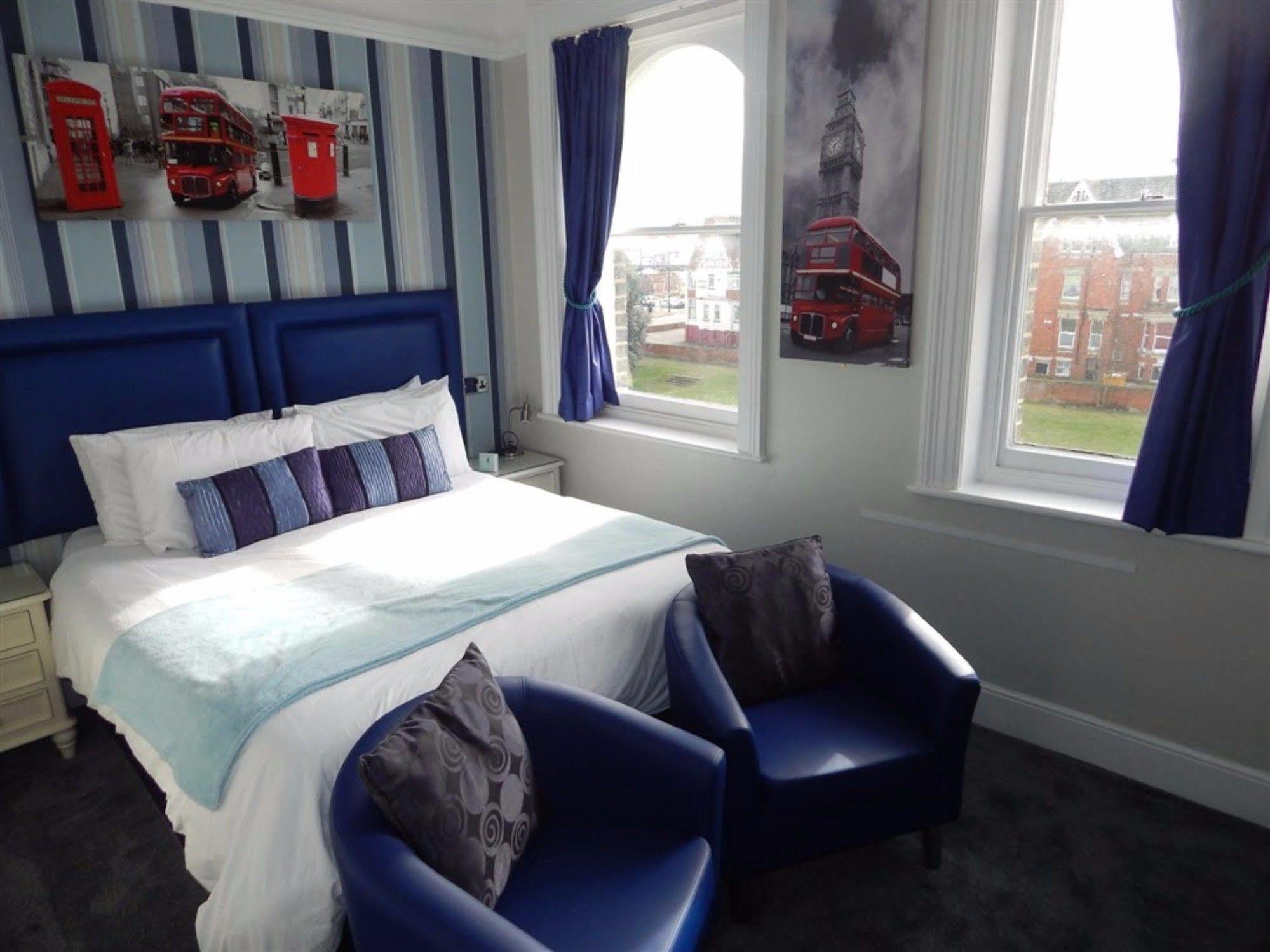 3 Norfolk Square Hotell Great Yarmouth Exteriör bild